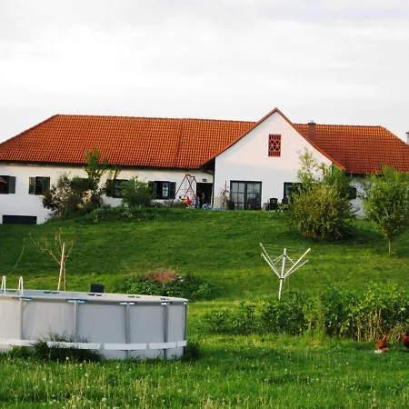 In Loipersdorf/steiermark 39711 * Fürstenfeld